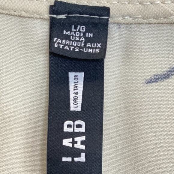 Design Lab Floral Romper Cream Blue Size L Shorts Lace V Neck Half Sleeve - Picture 3 of 10